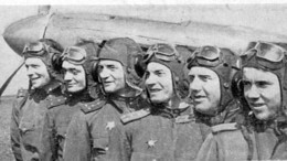 В День ВВС Минобороны обнародовало новые документы о подвигах советских летчиков