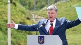 Порошенко снова презентовал модернизированный украинский танк