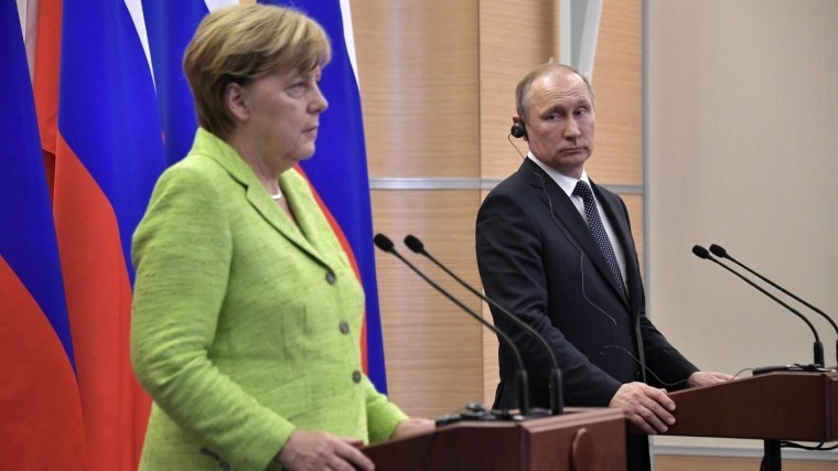 В Кремле раскрыли главные темы переговоров Путина и Меркель