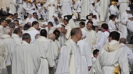 Более трехсот священников штата Пенсильвания обвинены в педофилии