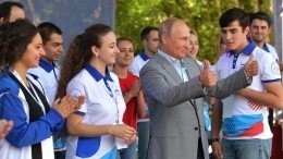 Девушка из Сирии поблагодарила Путина за помощь ее народу