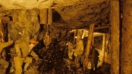 Обрушение шахты на Урале: под завалами могут находиться люди
