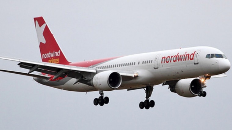 Пассажирский самолет из России экстренно приземлился в Турции