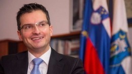 Премьер-министром Словении стал бывший комик-пародист