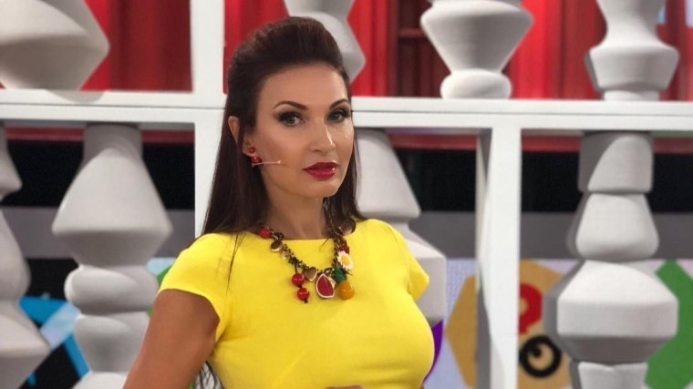 Беременная Бледанс избила актрису «Интернов» в эфире популярного ток-шоу