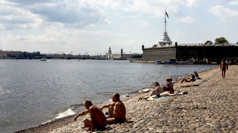 Прошедшее лето в Петербурге было одним из самых теплых, но рекордов не побило