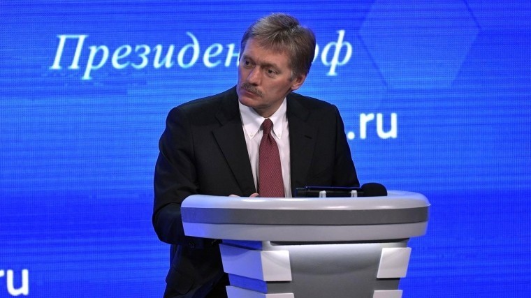 Убийство Захарченко не меняет позицию России по минским соглашениям — Песков