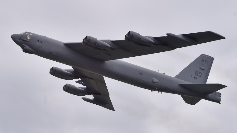 США перебросили в Европу стратегические бомбардировщики B-52