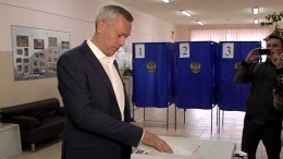 Врио губернатора Новосибирской области проголосовал на выборах главы региона