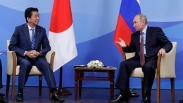 Путин и Абэ обсудили тему мирного договора и готовы искать компромисс