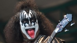 Прощальный поцелуй: легендарная рок-группа KISS анонсировала последний тур