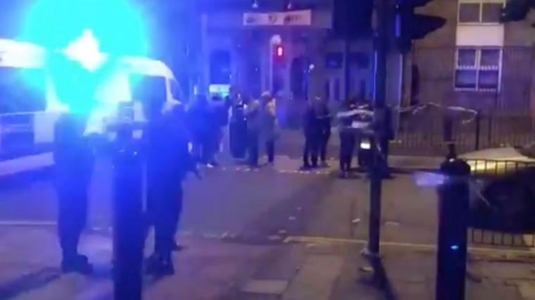 Два человека ранены в результате стрельбы в Лондоне