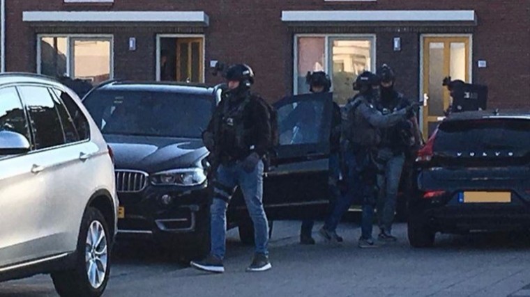 Полиция Нидерландов предотвратила крупный теракт со стрельбой