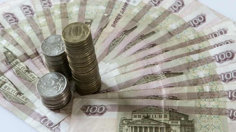 Рубль включили в тройку самых недооцененных валют