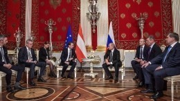 В Эрмитаже завершилась пресс-конференция Владимира Путина и Себастьяна Курца