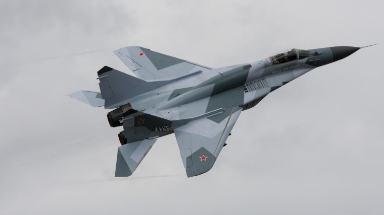 МиГ-29 упал в Подмосковье — пилоты катапультировались