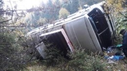 Автобус с рабочими опрокинулся в Ивановской области