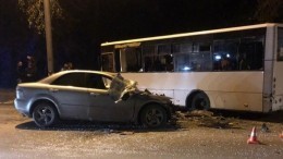 В жутком ДТП на Урале пострадали 17 человек