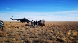 Первое видео с места приземления капсулы с экипажем «Союз МС-10» в Казахстане