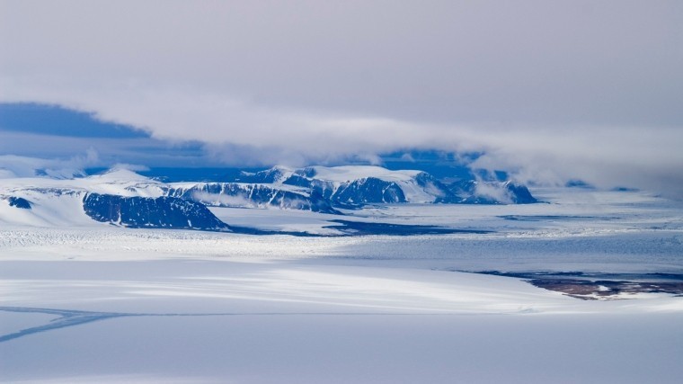 Российские моряки провели рекордную по длительности экспедицию в Арктике
