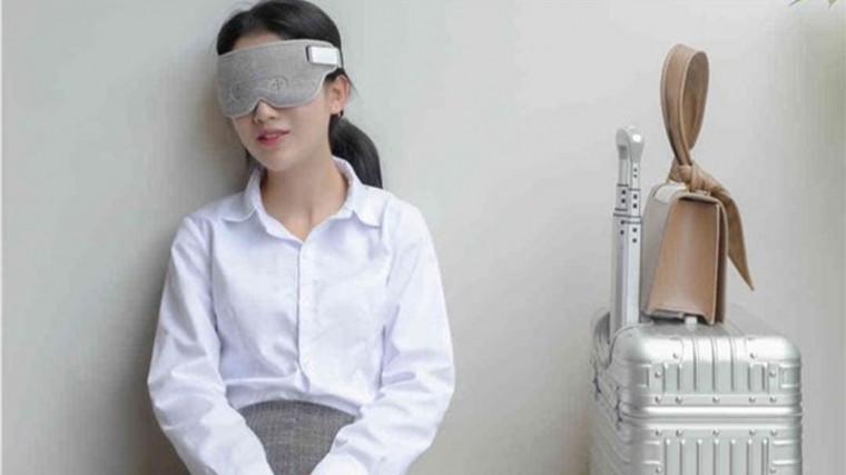 Xiaomi презентовала умную маску для сна — фото