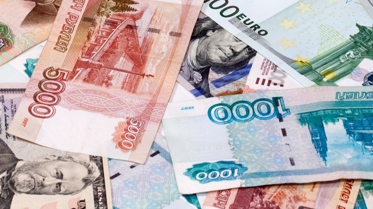 В Госдуме рассказали о плавном вытеснении доллара из экономики РФ к 2025 году