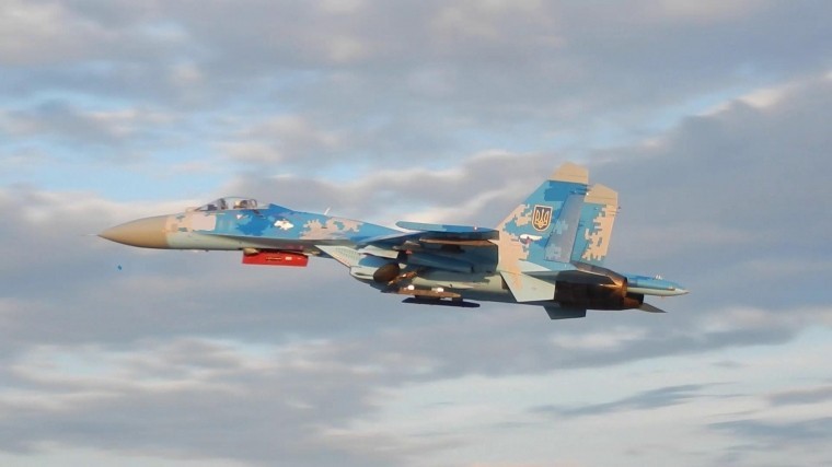 Истребитель Су-27 разбился на Украине
