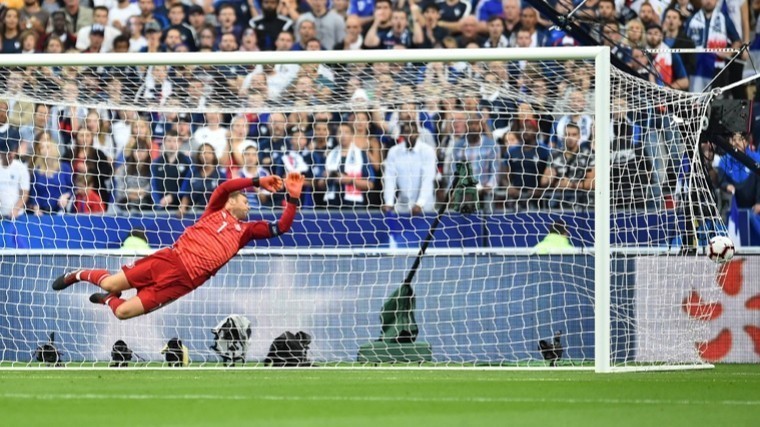 Франция 2:1 Германия: лучшие моменты матча на видео