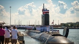 США спустили на воду две новейшие атомные подлодки класса Virginia