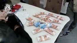 Опубликовано видео обыска у подозреваемых в коррупции сочинских чиновников