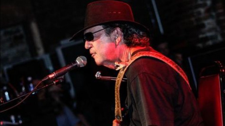 Знаменитый певец и гитарист Тони Джо Уайт скончался в США