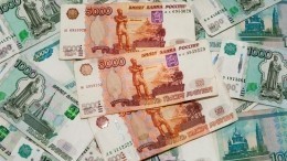 Москвич выплатит крупный штраф за дебош на борту самолета