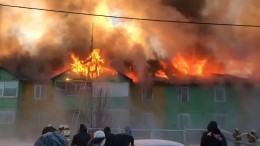 Видео: Шокирующий по масштабности пожар произошел под Тюменью