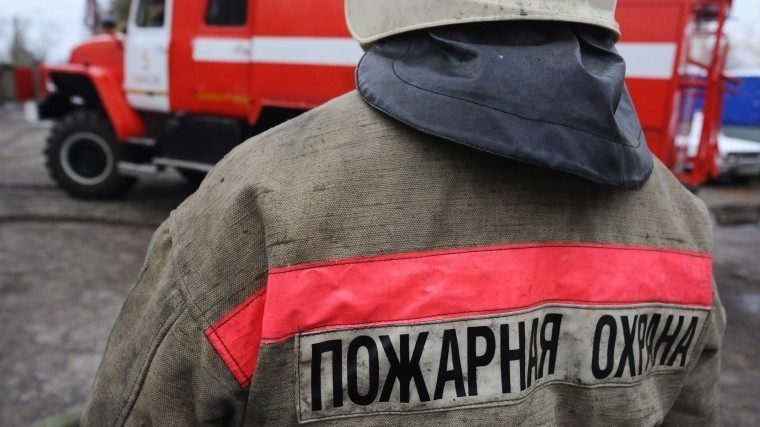 Два ребенка и отец погибли в пожаре в Омской области