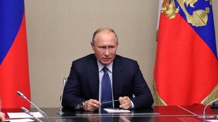 Путин распорядился выяснить, насколько сильна налоговая нагрузка россиян