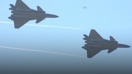 Китай показал видео полета своих истребителей пятого поколения J-20