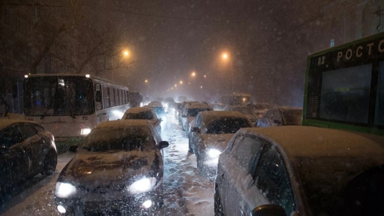 В Ростовской области отменили больше 60 автобусных рейсов из-за сильного снегопада