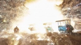 Взрыв гигантского огненного шара на празднике в Мьянме попал на видео