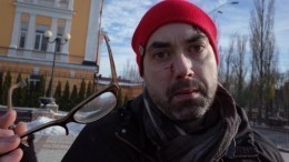 «Публично плюнул в лицо корреспонденту» — В Киеве радикалы напали на журналистов