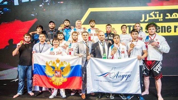 Чемпионат мира по ММА выиграли российские бойцы