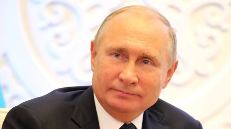 Владимир Путин призвал не усреднять зарплаты и пенсии в отчетах