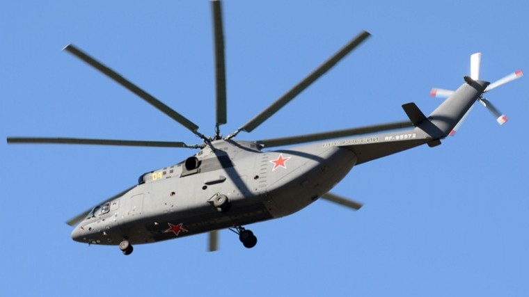 Вертолет Ми-26 совершил жесткую посадку в НАО, погиб человек