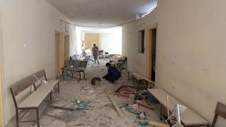 Боевики производят химические бомбы в больнице в Дейр-эз-Зоре — Минобороны