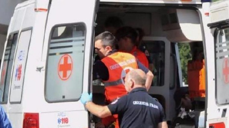 Мужчина взял в заложники 20 человек в итальянском Фьюджи