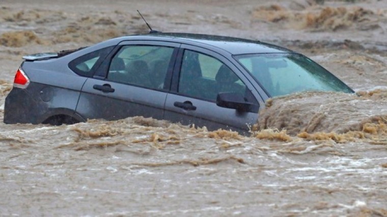 Видео: страшное наводнении накрыло турецкий курорт Бодрум