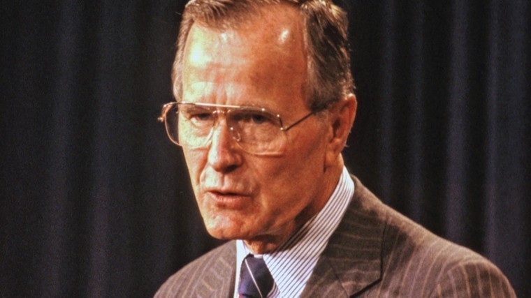 Ушла эпоха: «Вашингтон пост» о смерти экс-президента Джорджа Буша-старшего
