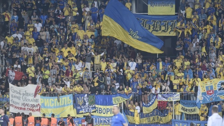 Украина осталась без футбола: УЕФА запретил проведение матчей