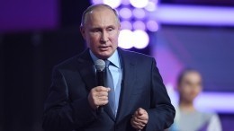 Путин наградил лучшего добровольца России