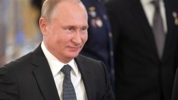 Путин поговорил с девочкой, которой помог увидеть «Мосфильм»