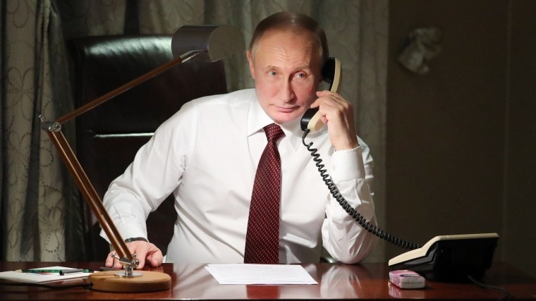 В Кремле рассказали детали организации телефонных разговоров Путина